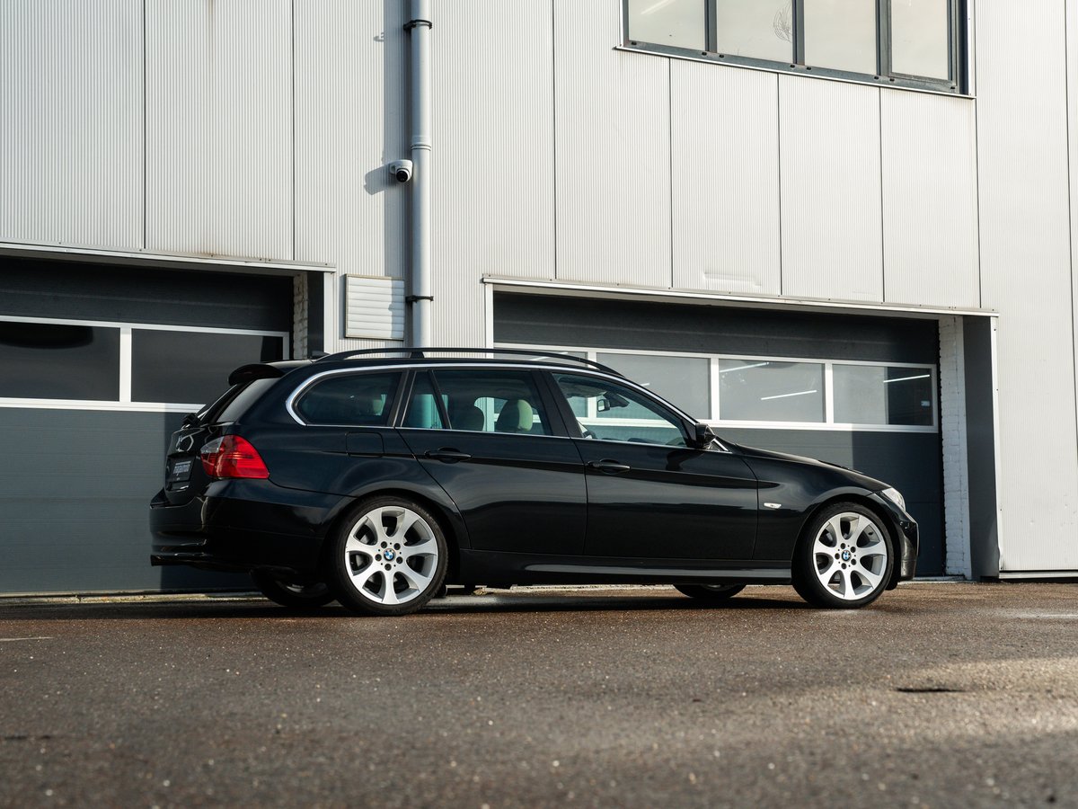 BMW E91 325i touring